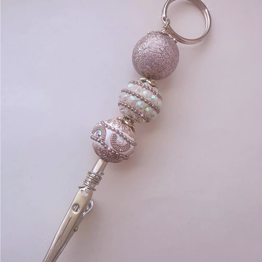 Elegant Beaded Key Holder roach clip